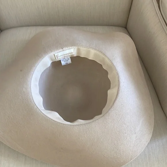 Collectioneighteen 100% wool hat - Picture 3 of 5